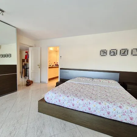 La Marina بيت للعطل يوريت دي مار
